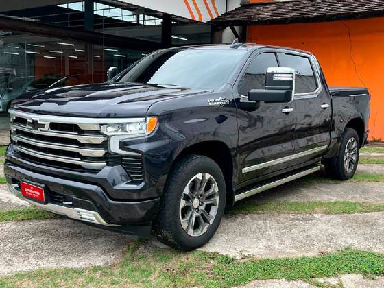 CHEVROLET SILVERADO 5.3 V8 GASOLINA 1500 HIGH COUNTRY 4X4 AUTOMÁTICO CHEVROLET SILVERADO 5.3 V8 GASOLINA 1500 HIGH COUNTRY 4X4 AUTOMÁTICO